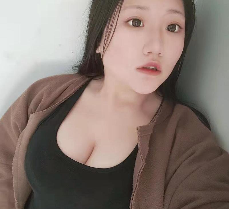 龙华微胖 巨乳妹