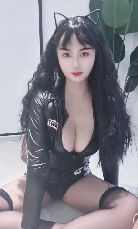 杨箕小天依