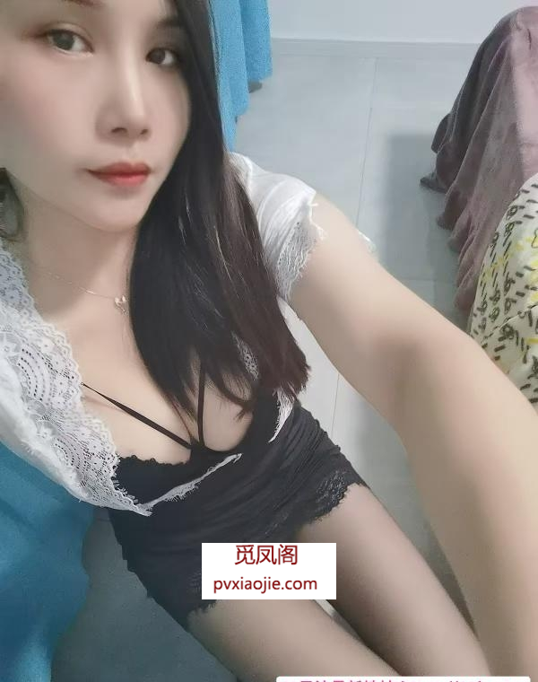 制服少妇小梦