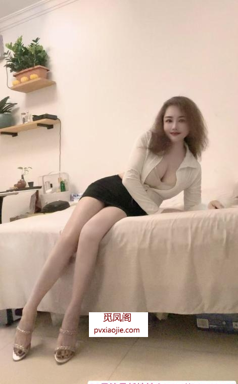 大波浪少妇